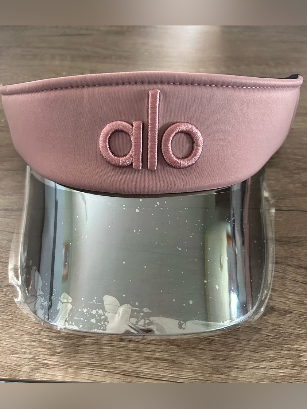 ALO Yoga Airlift Visor in the color Smoky Quartz